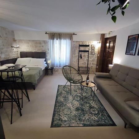 Carol Rooms Τρογκίρ Εξωτερικό φωτογραφία