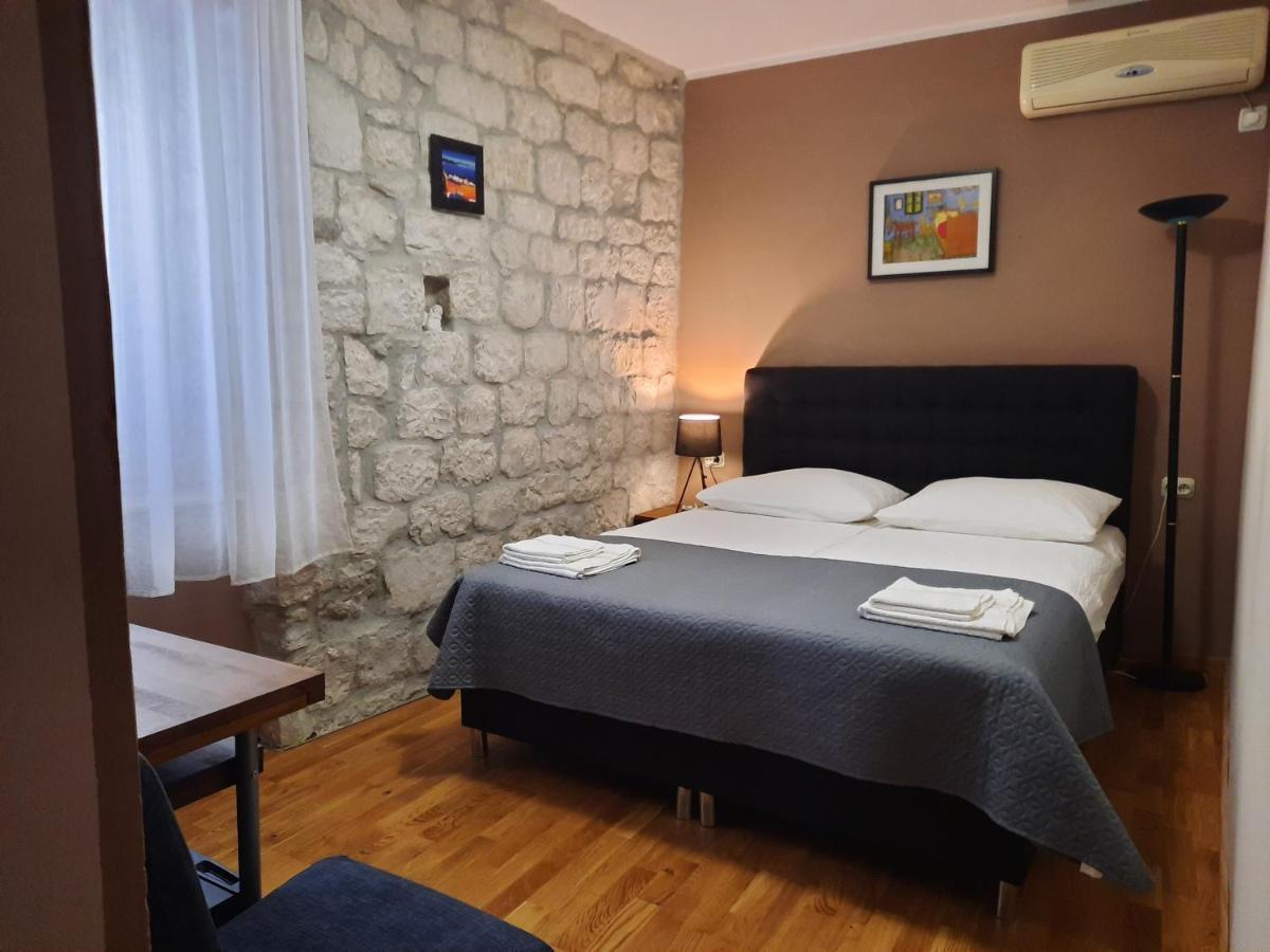 Carol Rooms Τρογκίρ Εξωτερικό φωτογραφία