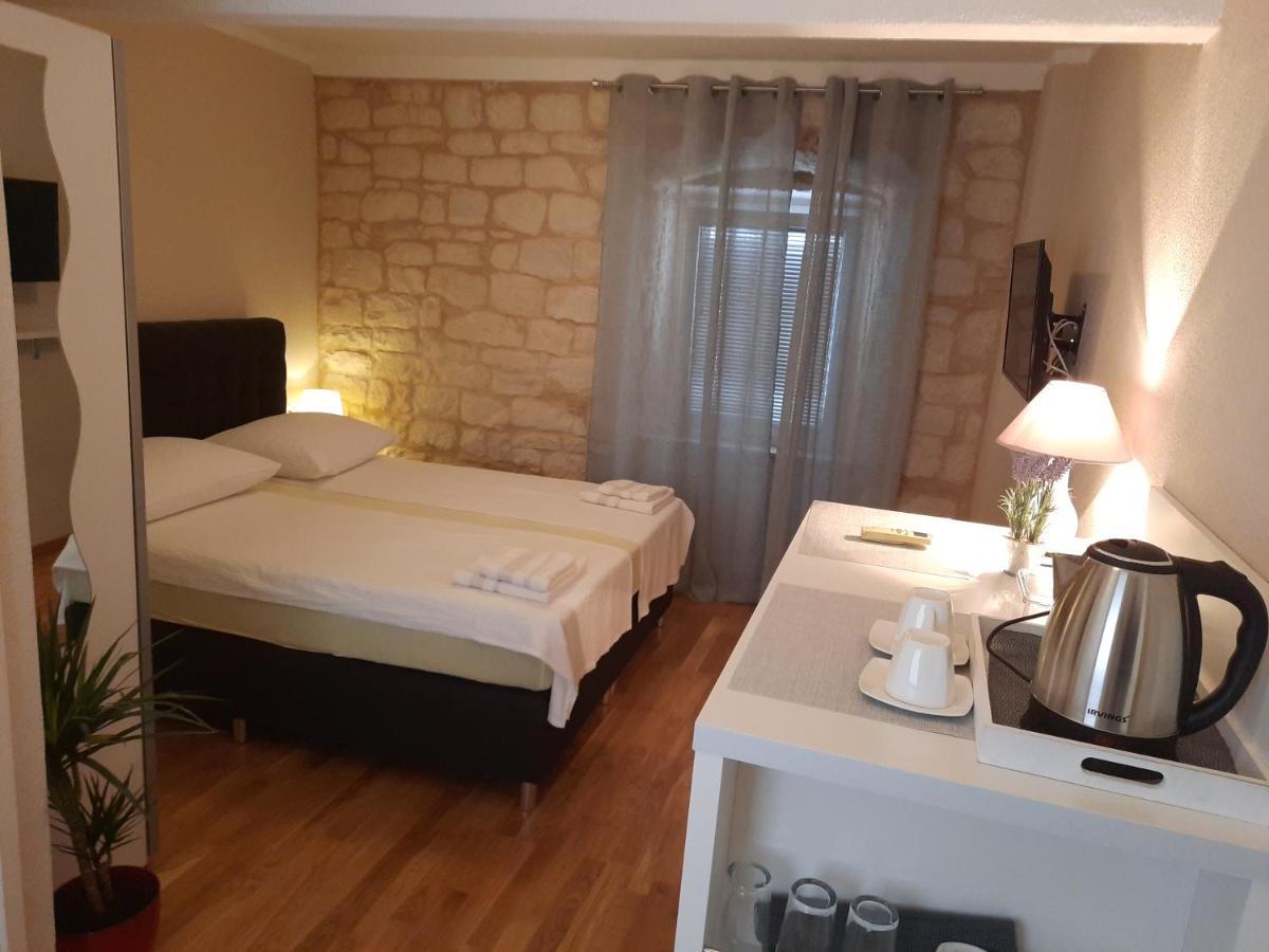 Carol Rooms Τρογκίρ Εξωτερικό φωτογραφία