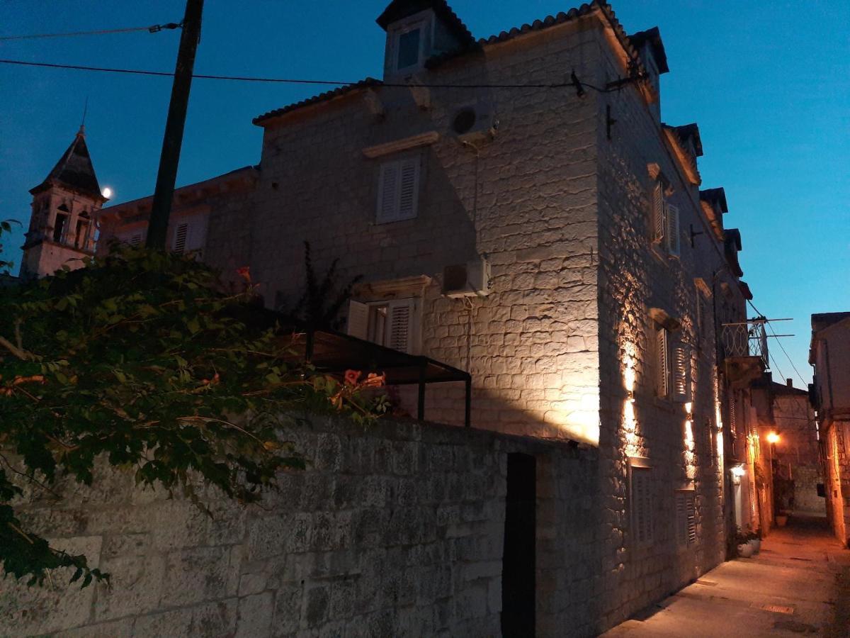 Carol Rooms Τρογκίρ Εξωτερικό φωτογραφία