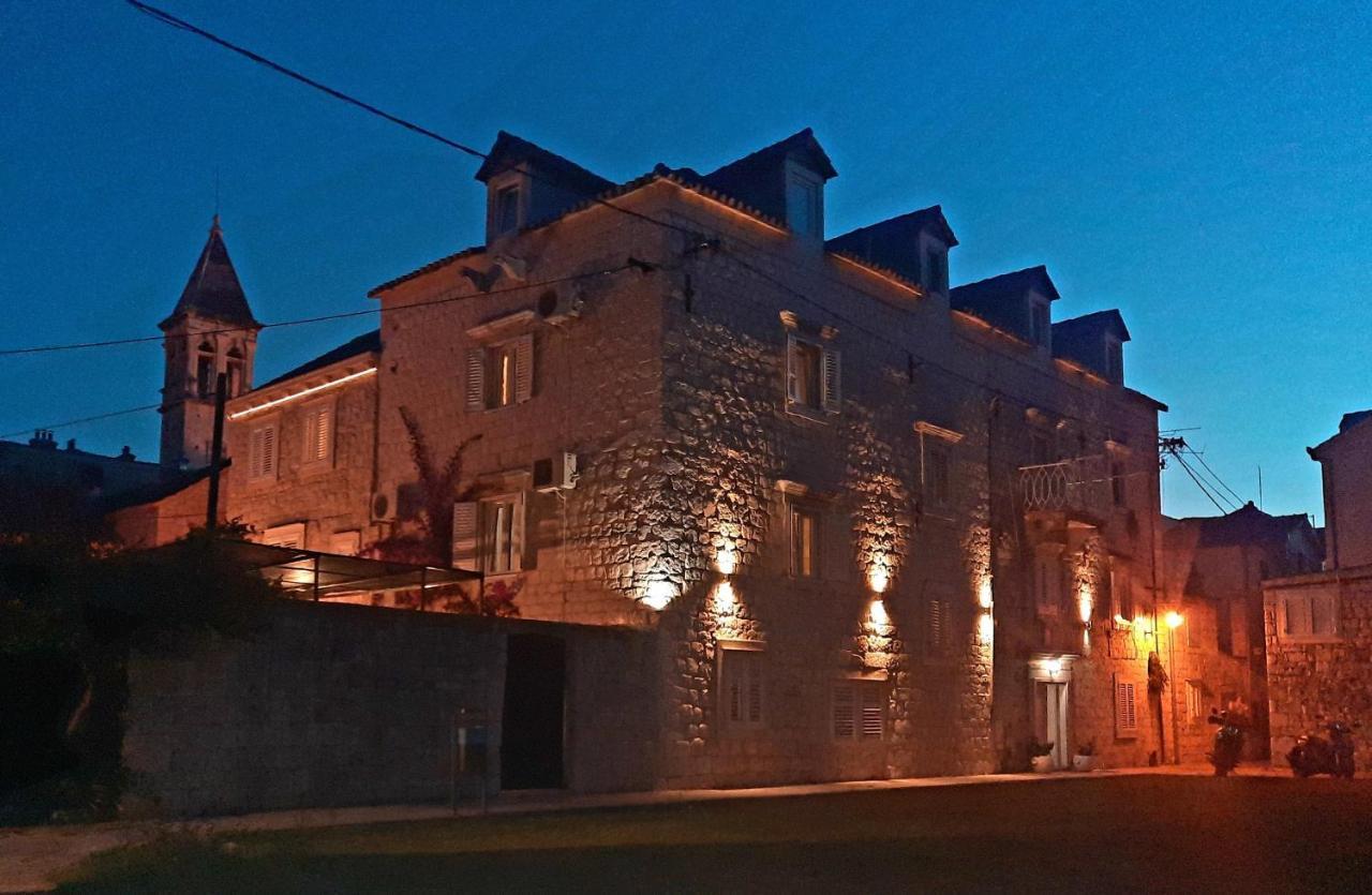 Carol Rooms Τρογκίρ Εξωτερικό φωτογραφία