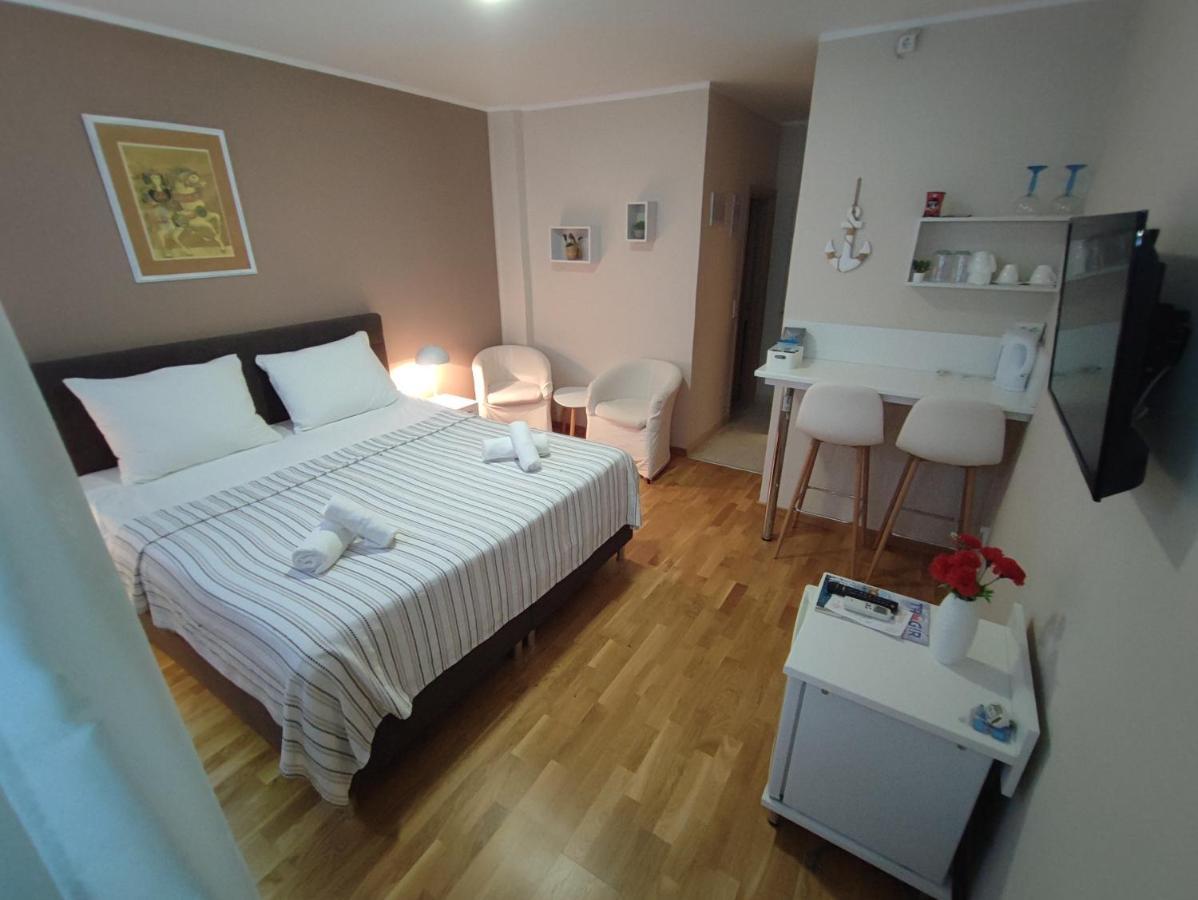 Carol Rooms Τρογκίρ Εξωτερικό φωτογραφία