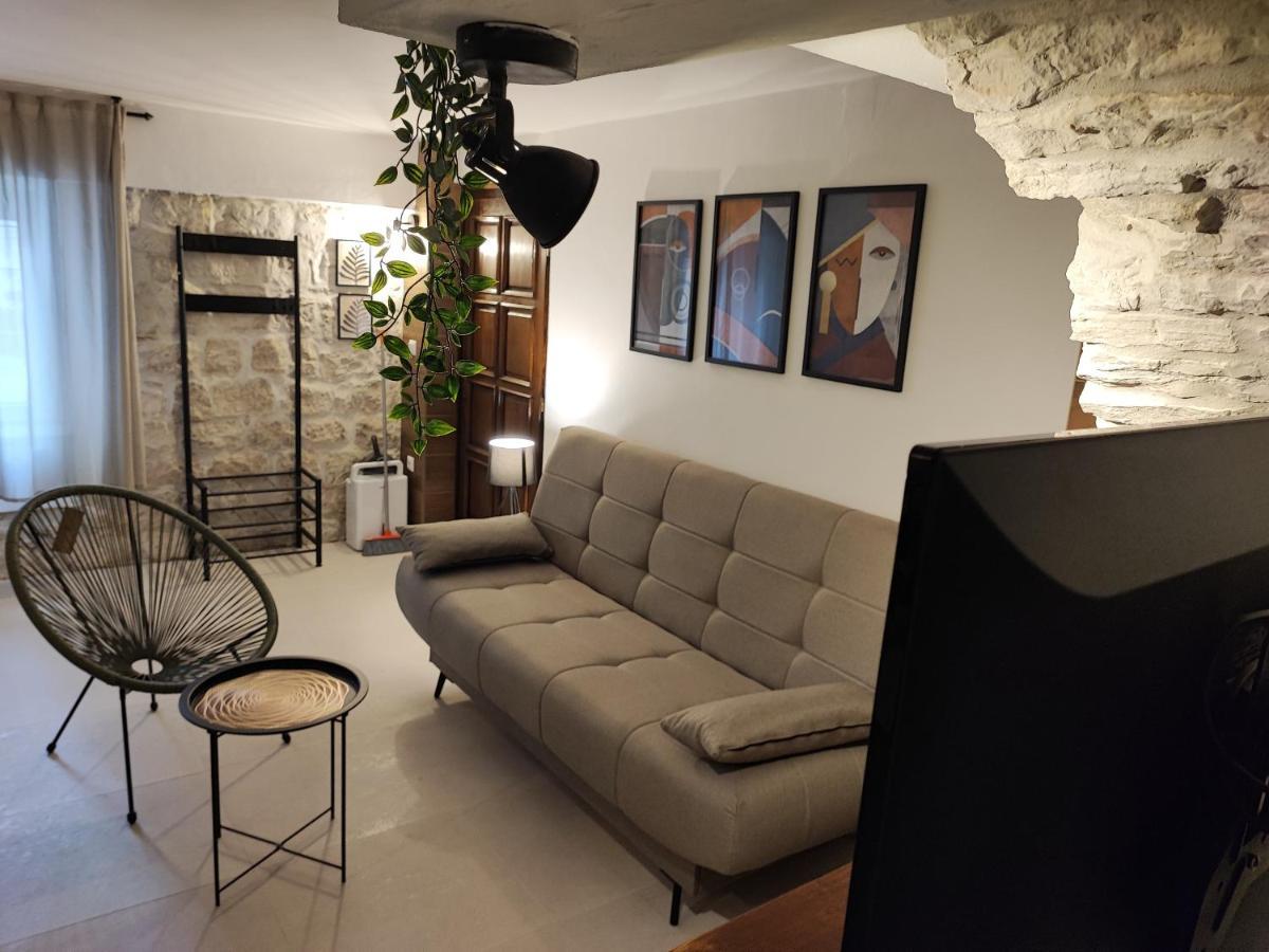 Carol Rooms Τρογκίρ Εξωτερικό φωτογραφία