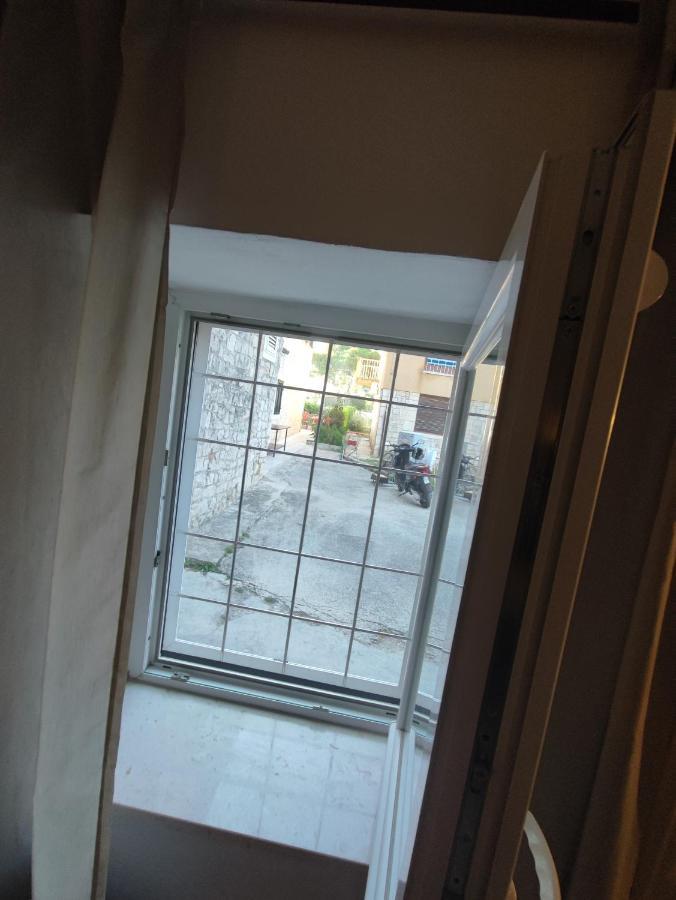 Carol Rooms Τρογκίρ Εξωτερικό φωτογραφία