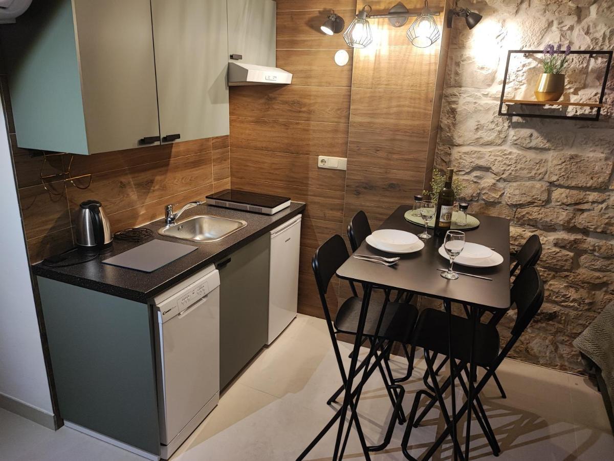 Carol Rooms Τρογκίρ Εξωτερικό φωτογραφία