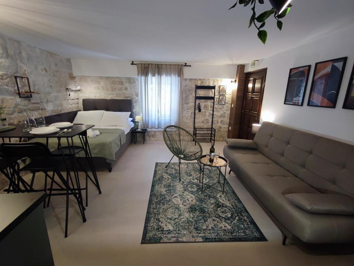 Carol Rooms Τρογκίρ Εξωτερικό φωτογραφία