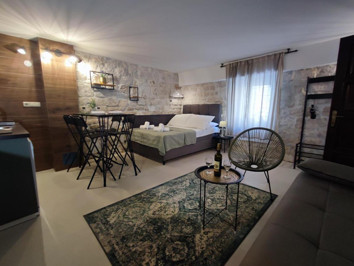 Carol Rooms Τρογκίρ Εξωτερικό φωτογραφία