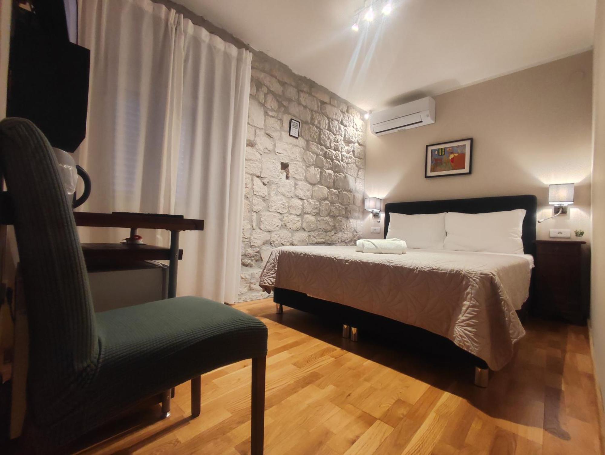 Carol Rooms Τρογκίρ Εξωτερικό φωτογραφία