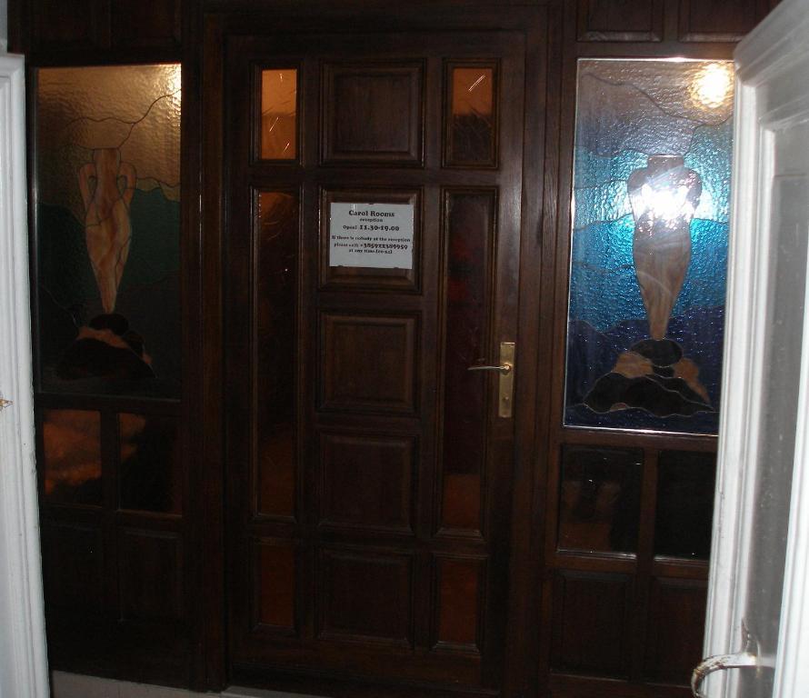 Carol Rooms Τρογκίρ Εξωτερικό φωτογραφία