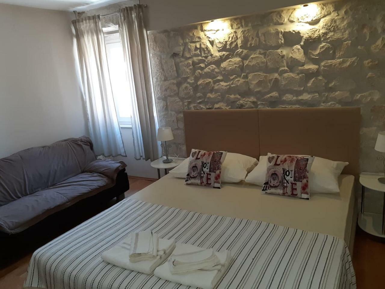 Carol Rooms Τρογκίρ Εξωτερικό φωτογραφία