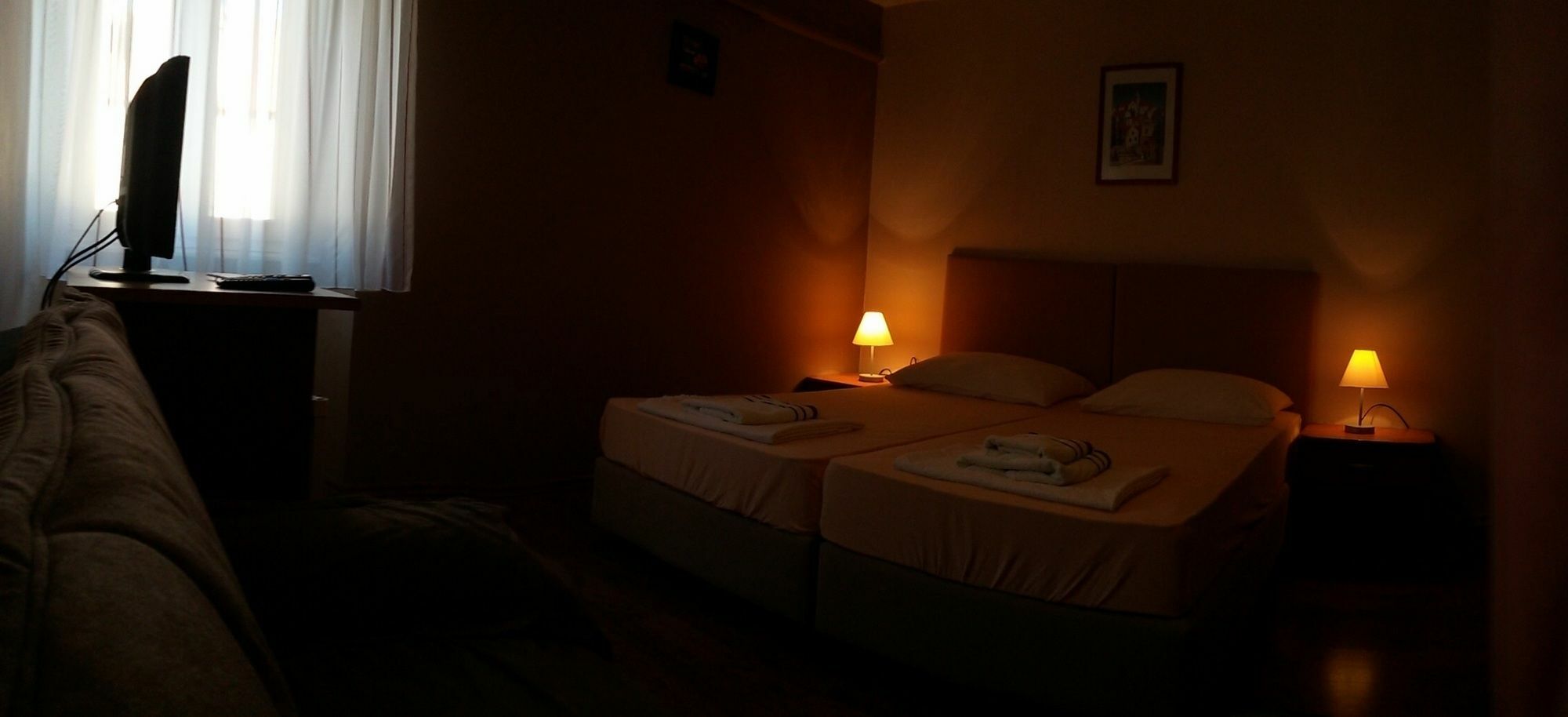 Carol Rooms Τρογκίρ Εξωτερικό φωτογραφία